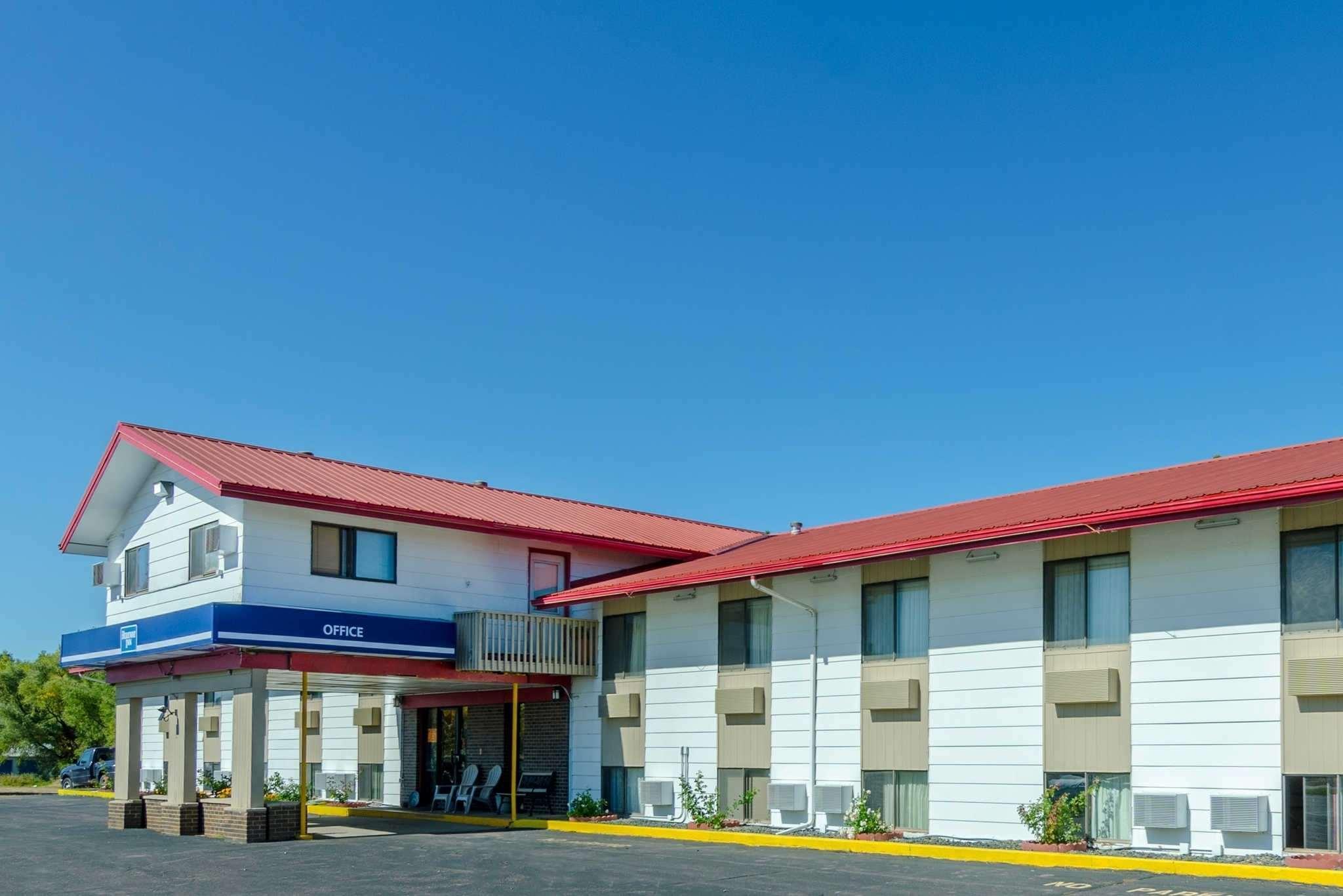 Rodeway Inn Мичъл Екстериор снимка