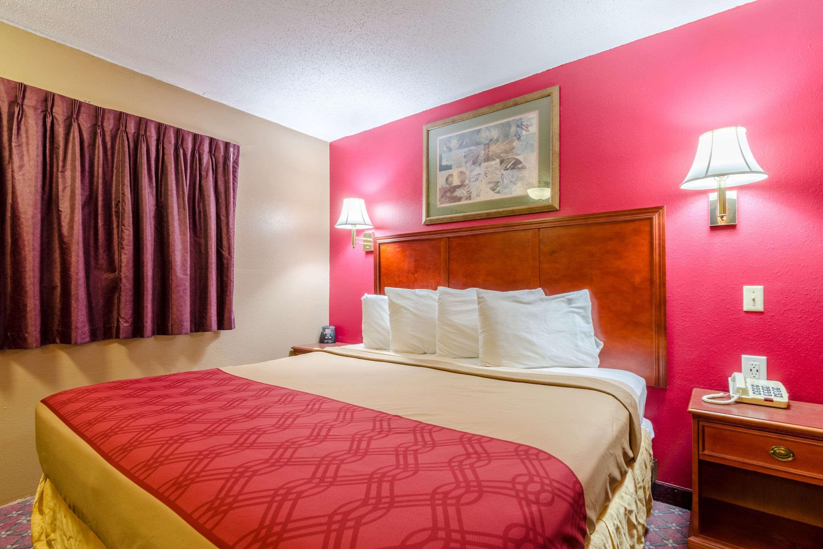 Rodeway Inn Мичъл Екстериор снимка